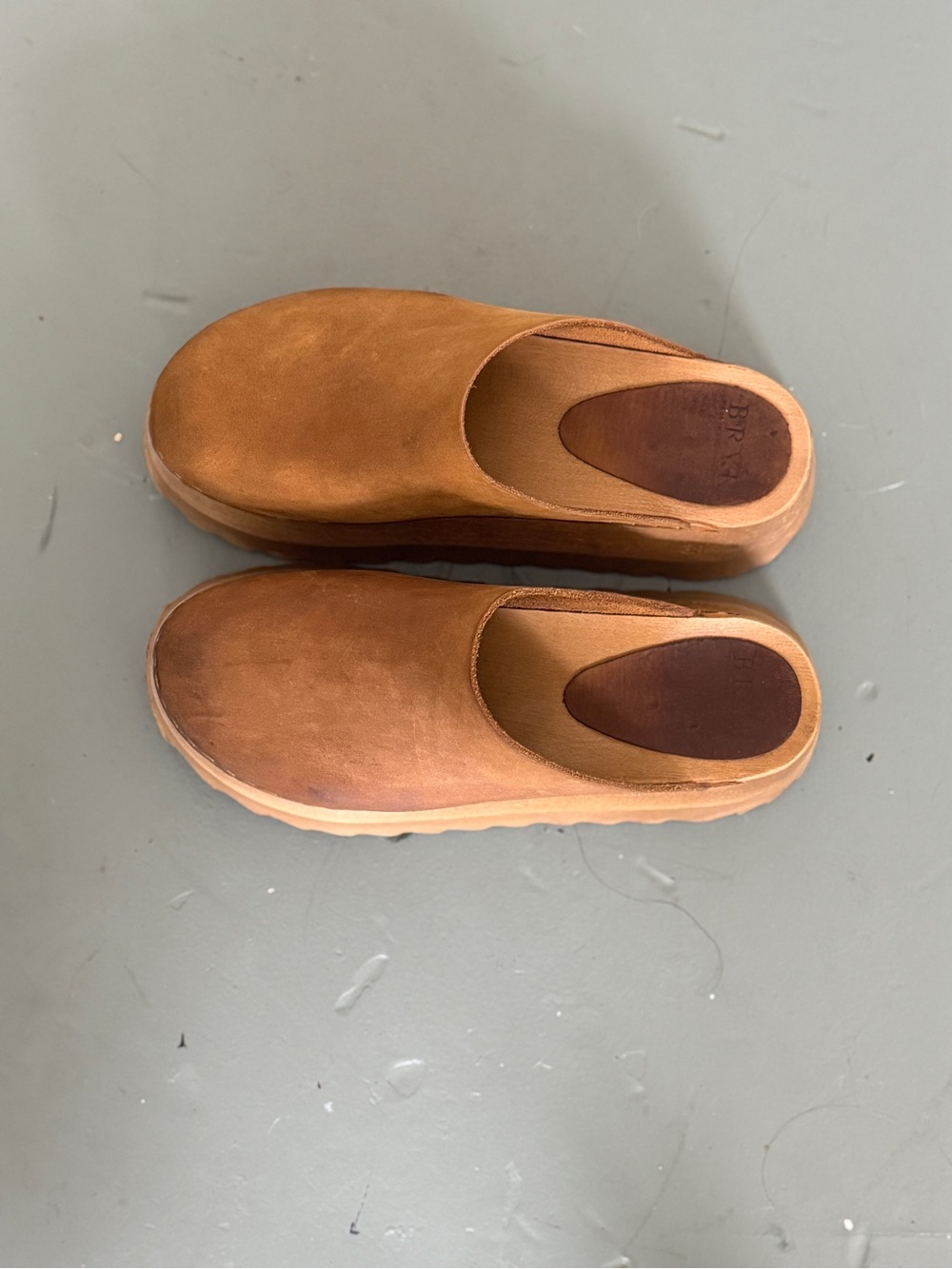 Women’s Bryr Chonk Clog in Whiskey - Picture 2 of 7